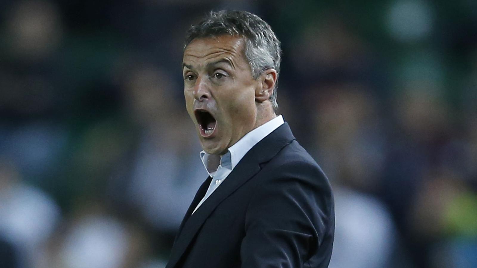 包含赫塔菲遭遇主场失利，积分下滑！的词条