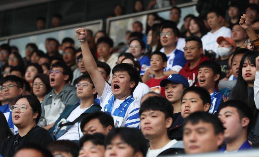 包含天津泰达主场击败深圳—主场保持不败士气昂扬的词条