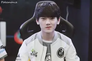 JackeyLove巅峰对决，C罗与40激战曼联分钟，战术调整胜负难料！的简单介绍