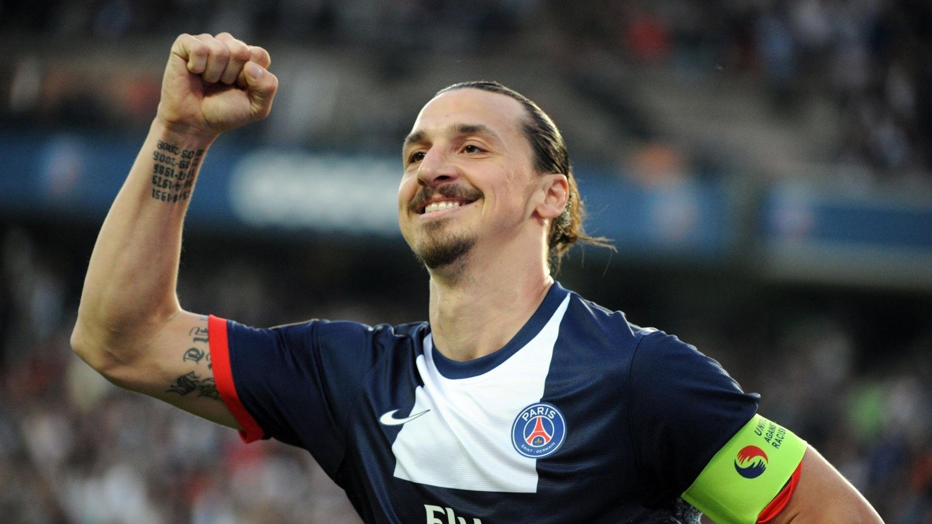 加拿大队教练压力巨大！，姆巴佩遭遇十二持续失利气势如虹延续